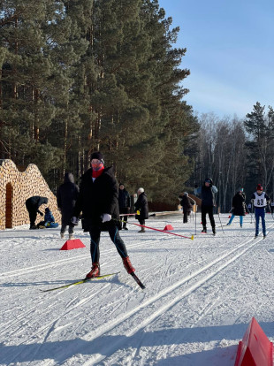 В Сосновоборске прошёл традиционный праздник спорта - Всероссийская массовая гонка «Лыжня России» В Сосновоборске прошёл традиционный праздник спорта - Всероссийская массовая гонка «Лыжня России» 4