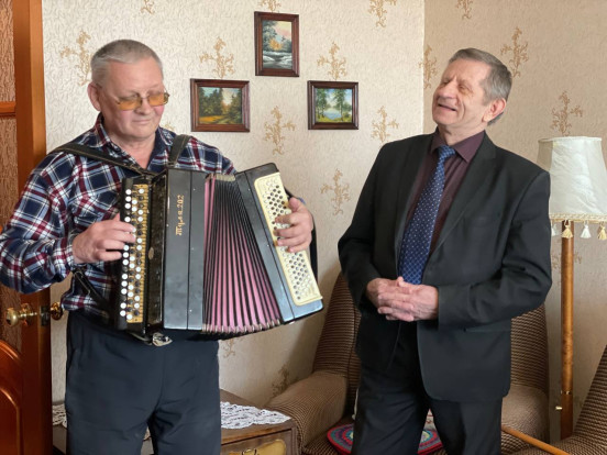 В Сосновоборске поздравили долгожителей, которым на двоих уже 180 лет В Сосновоборске поздравили долгожителей, которым на двоих уже 180 лет 5