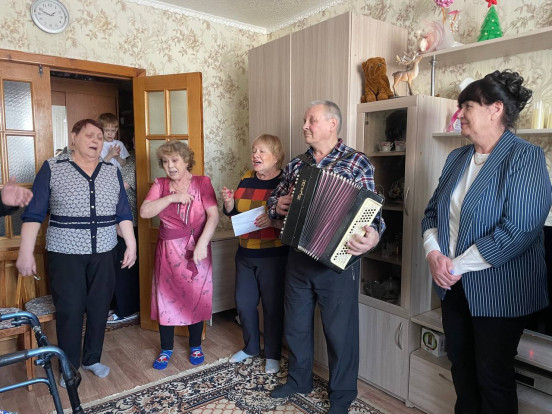 В Сосновоборске поздравили долгожителей, которым на двоих уже 180 лет В Сосновоборске поздравили долгожителей, которым на двоих уже 180 лет 10