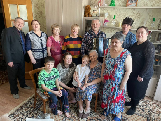 В Сосновоборске поздравили долгожителей, которым на двоих уже 180 лет В Сосновоборске поздравили долгожителей, которым на двоих уже 180 лет 12