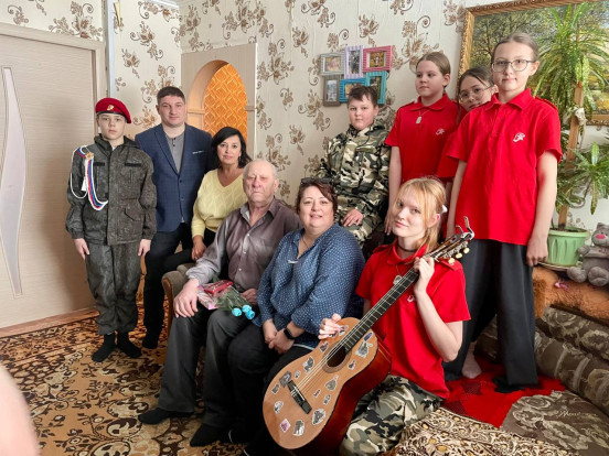 В Сосновоборске продолжается награждение медалями к– 80-летию Победы в Великой Отечественной войне В Сосновоборске продолжается награждение медалями к– 80-летию Победы в Великой Отечественной войне 6