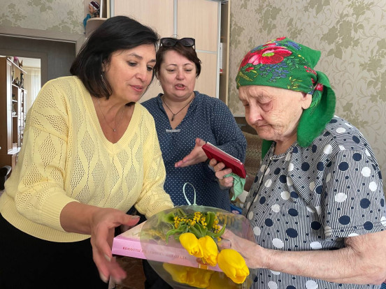 В Сосновоборске продолжается награждение медалями к– 80-летию Победы в Великой Отечественной войне В Сосновоборске продолжается награждение медалями к– 80-летию Победы в Великой Отечественной войне 8