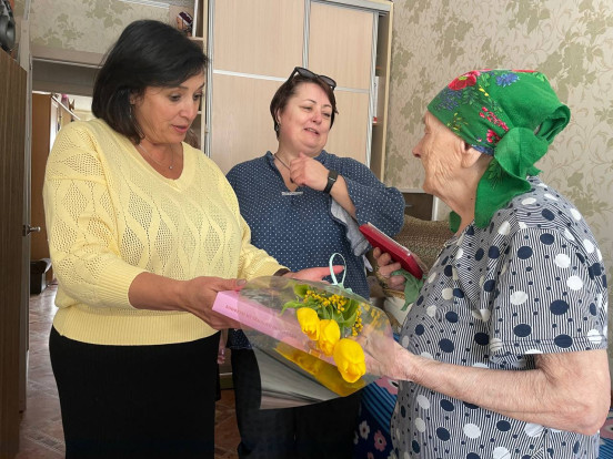 В Сосновоборске продолжается награждение медалями к– 80-летию Победы в Великой Отечественной войне В Сосновоборске продолжается награждение медалями к– 80-летию Победы в Великой Отечественной войне 10