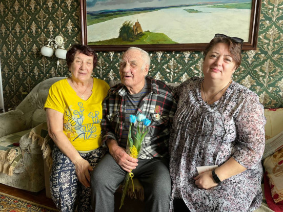 В Сосновоборске продолжается вручение медалей в честь 80-летия Победы в Великой Отечественной войне 1941-1945 годов В Сосновоборске продолжается вручение медалей в честь 80-летия Победы в Великой Отечественной войне 1941-1945 годов 2