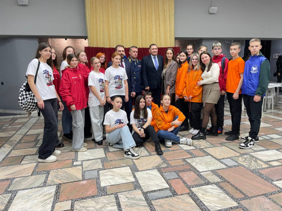 В Сосновоборске прошёл первый городской патриотический форум «Всё для победы» В Сосновоборске прошёл первый городской патриотический форум «Всё для победы» 5
